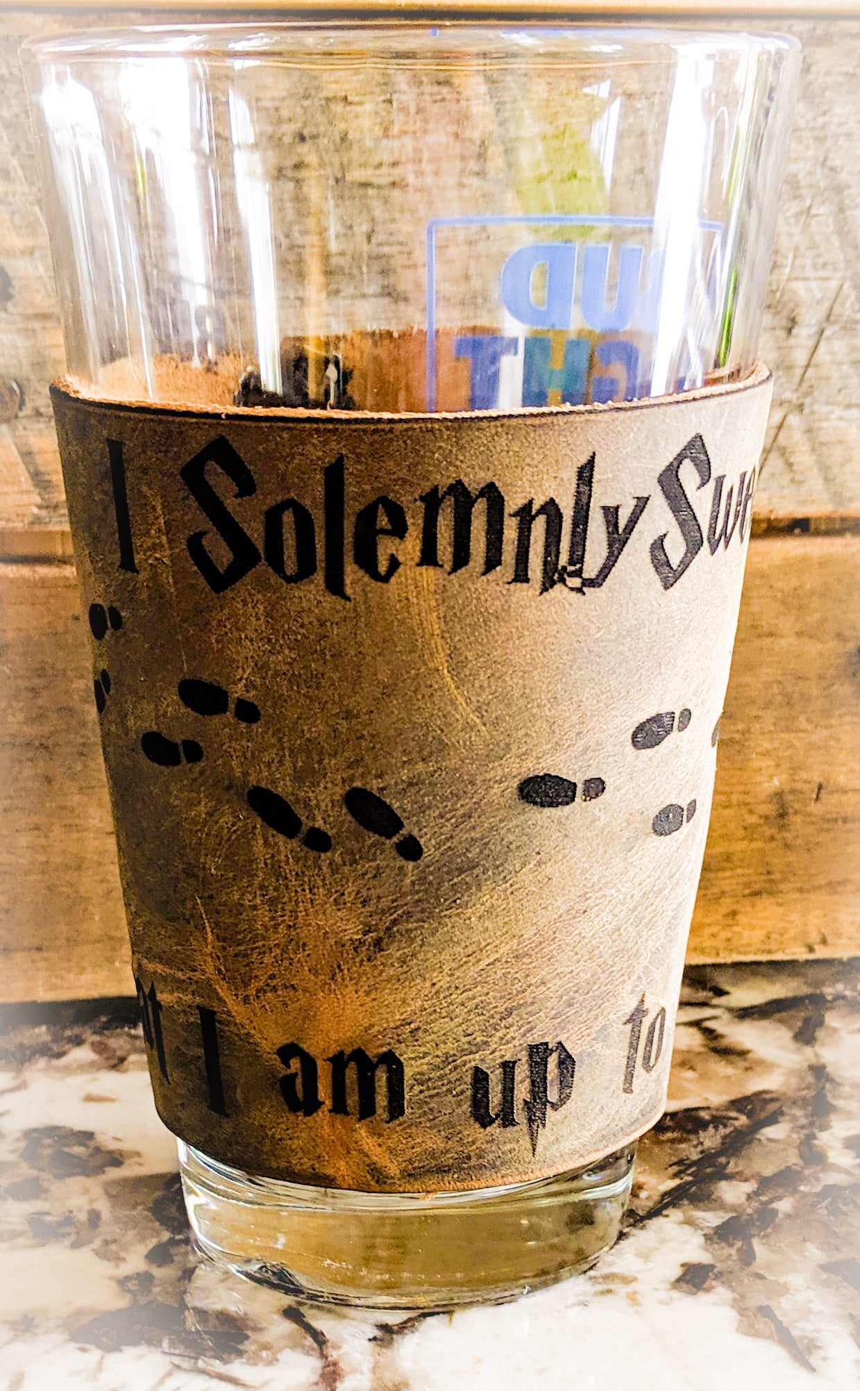 Personalized Leather Pint Sleeve - Premium Custom Drink Sleeve for Men's Birthdays, Father's Day, Christmas, Anniversaries - Handcrafted Elegance