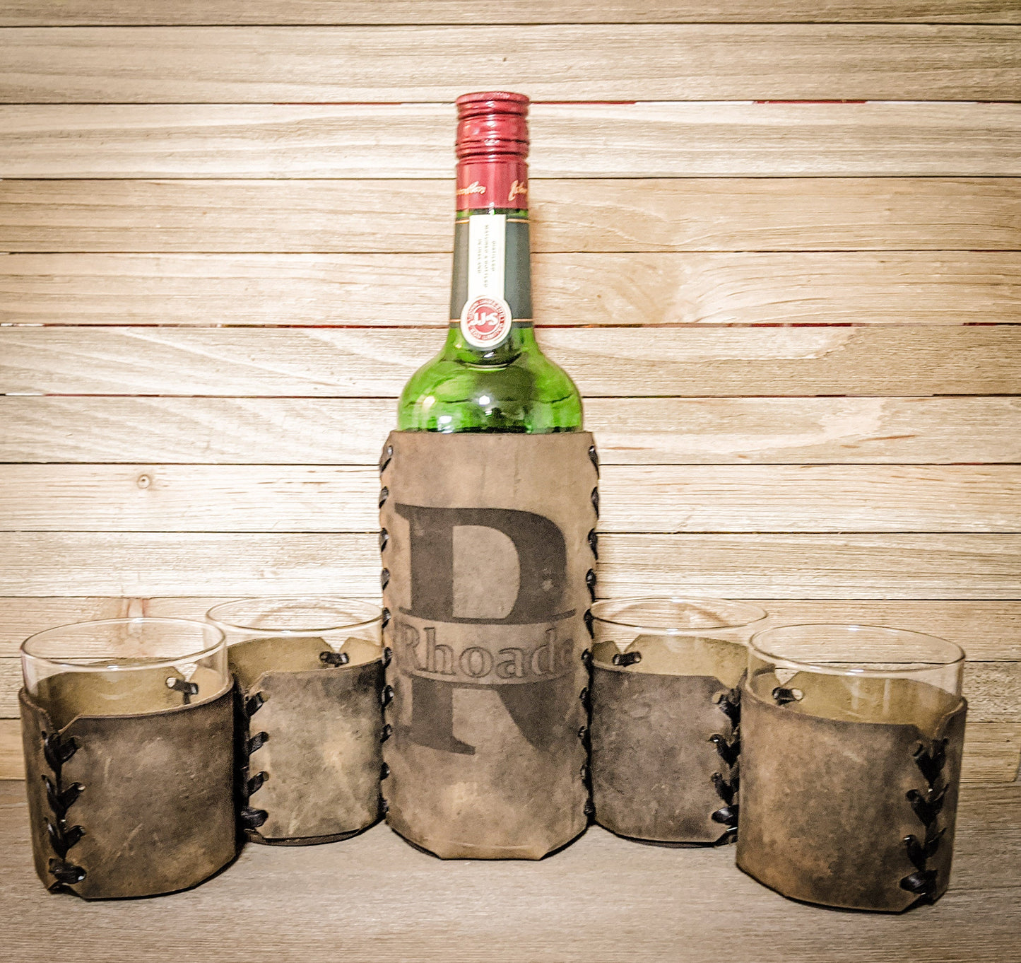 Wedding anniversary whiskey set wrapped in premium leather