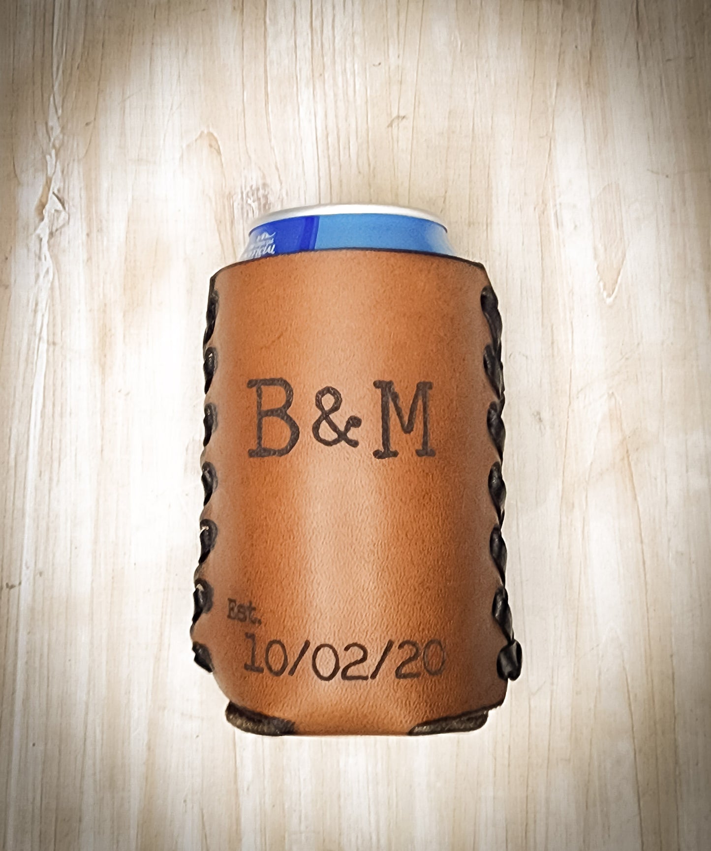 Premium Personalized Leather Drink Cozie for Men – Hand-Laced Craftsmanship | Ideal Gift for Him and Any Occasion!